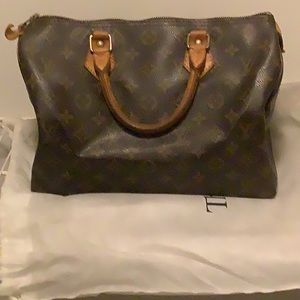 Womens vintage Louis Vuitton speedy 30